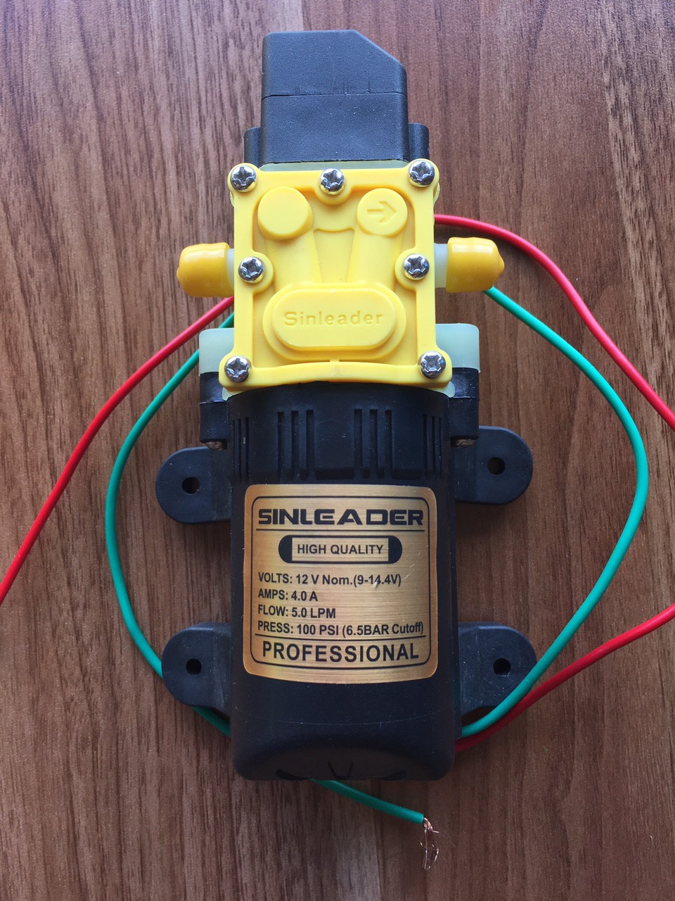 Bơm nước 12v. Bơm đơn sinleader đơn 12v 60w tự động ngắt khi khóa van đầu ra, tăng áp, bơm phun sương.....