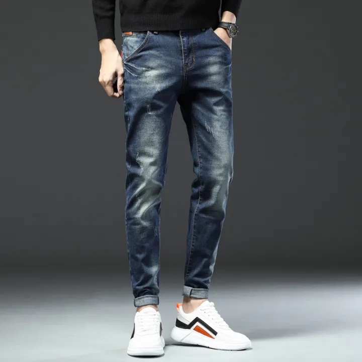 slim fit tapered pants