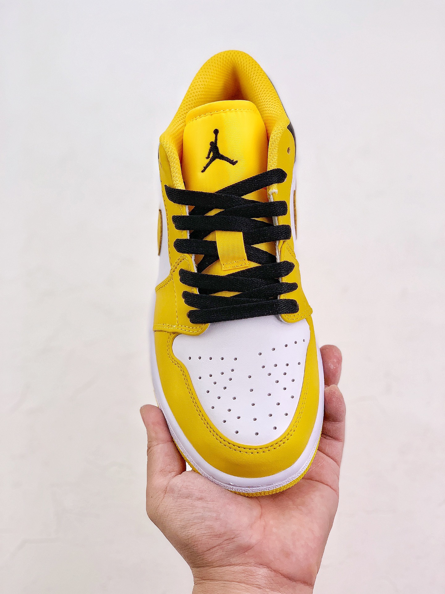 SALE KHỦNG][TẶNG VỚ] GIÀY SNEAKERS NAM   𝐀𝐈𝐑 𝐉𝐎𝐑𝐃𝐀𝐍 𝟏 𝐋𝐎𝐖