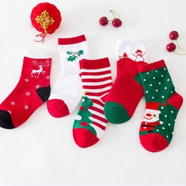 Set 5 đôi tất Noel cực đẹp cho bé trai bé gái