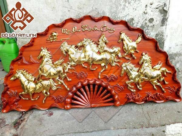 Tranh quạt mã đáo thành công Gỗ hương dát vàng liền khối 100x50