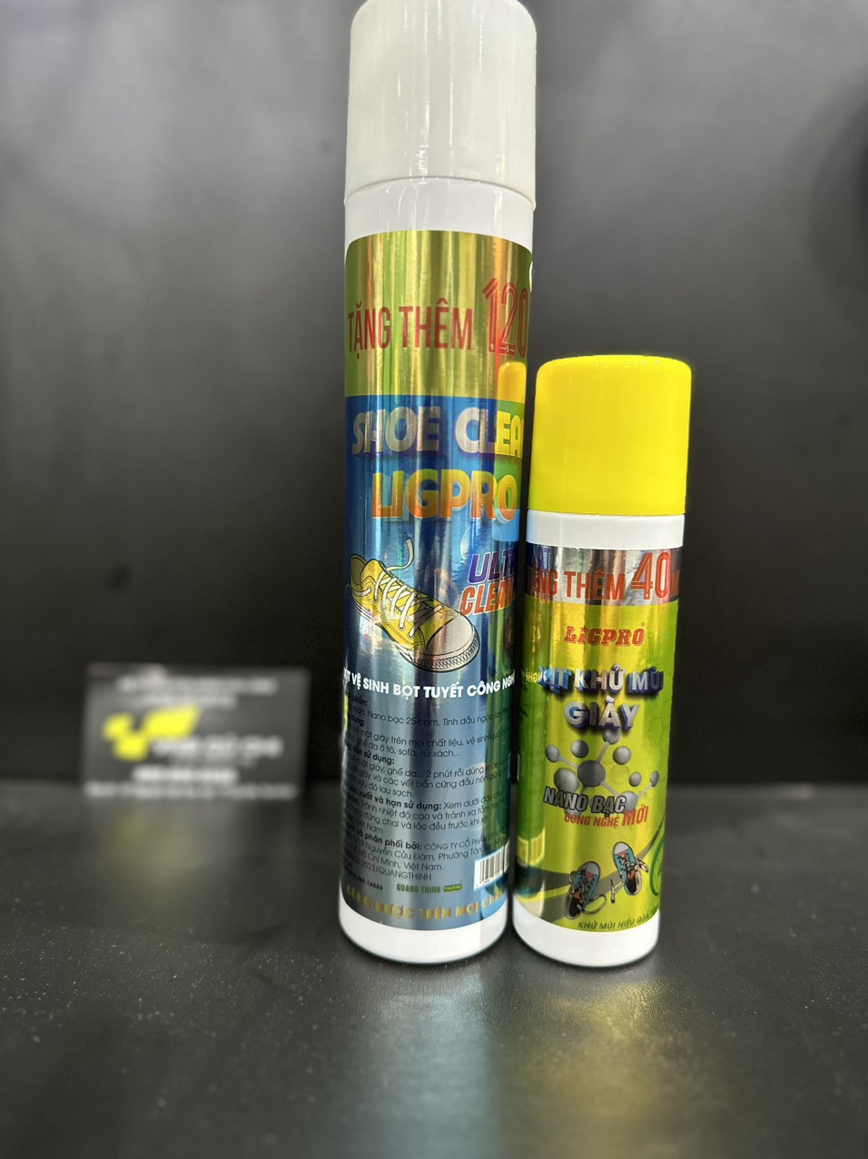 COMBO Bình Xịt Khử Mùi (200ml) và Vệ Sinh Giày Ligpro (420ml)