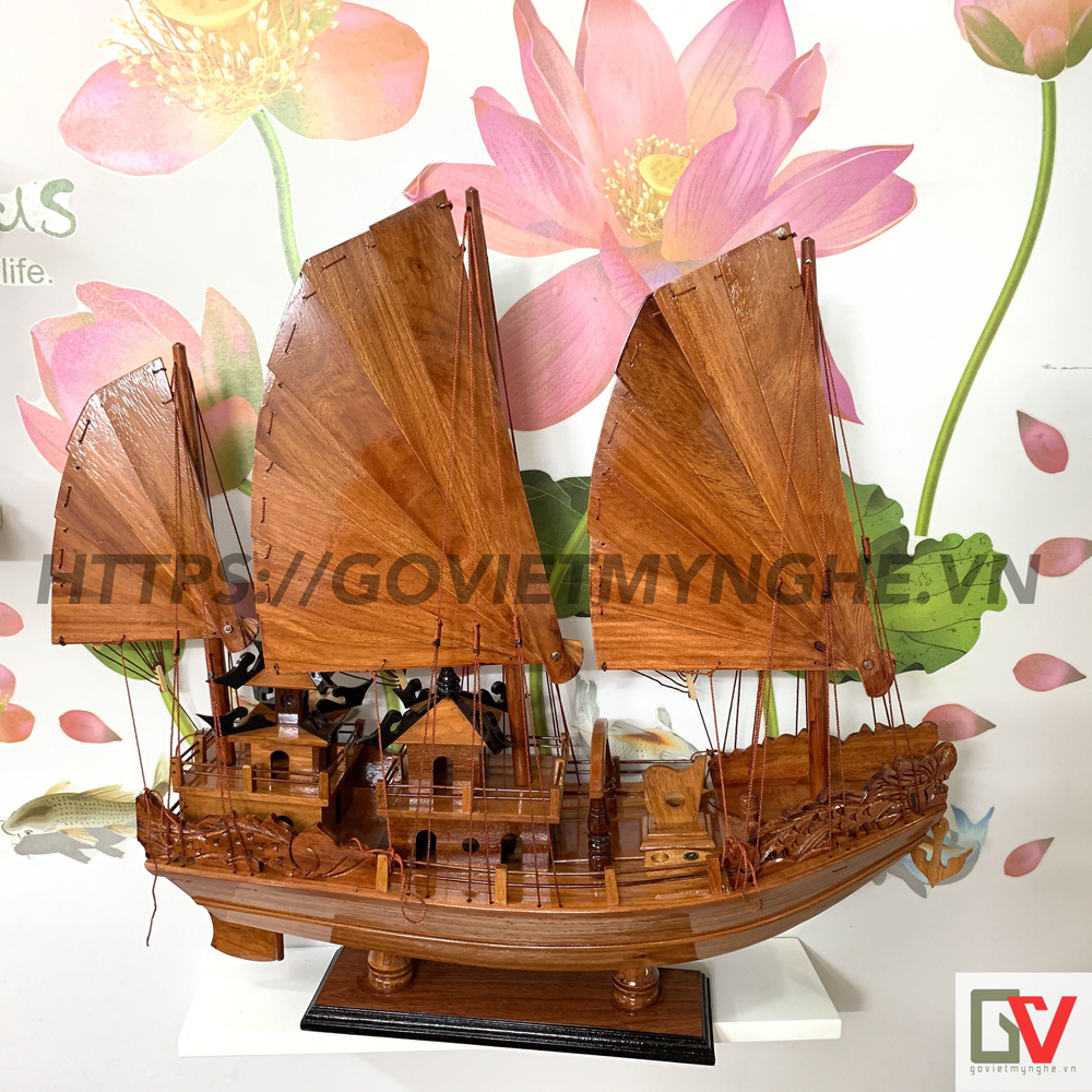 [HCM]Mô hình thuyền gỗ Tàu buôn cổ Hạ Long Rồng - Gỗ Hương - Thân tàu dài 60cm - Buồm gỗ