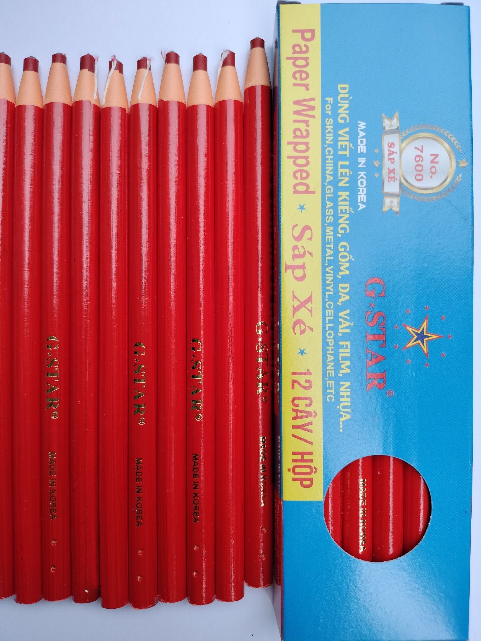 HỘP 12 CÂY SÁP XÉ / CHÌ XÉ GSTAR 7600 (VIẾT LÊN VẢI, KIẾNG, GỐM, DA...)