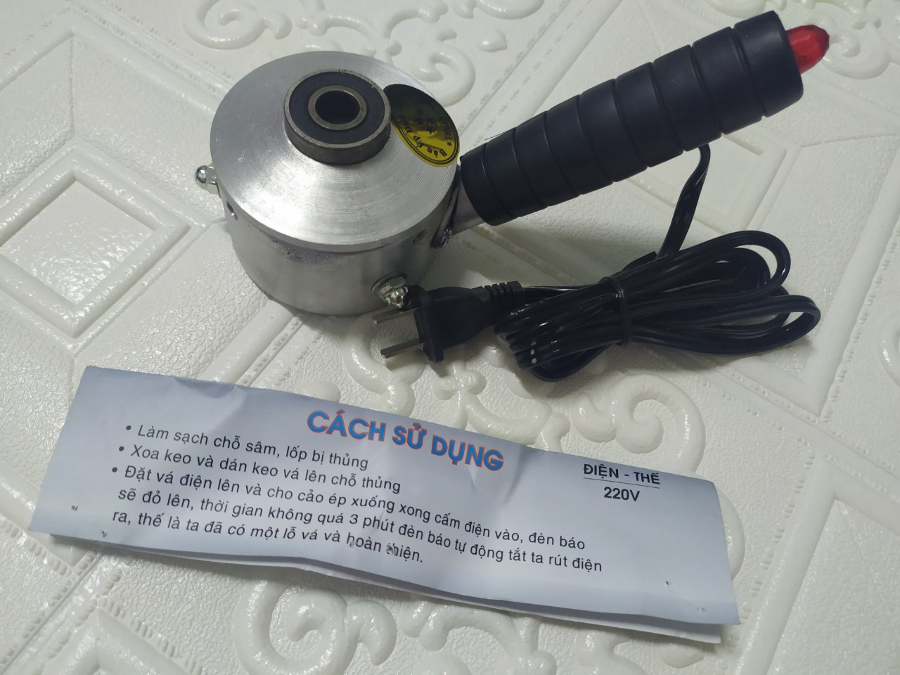 (Tặng 1 miếng vá ép) Bàn ép điệndụng cụ vá vỏ ruột xe máy tay ga bằng điện tự động MarketVietNam