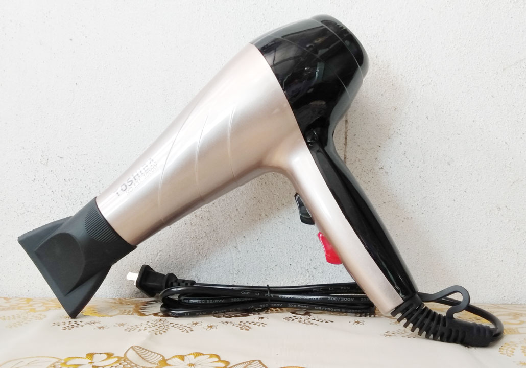 Máy sấy tóc Ts 551, máy sấy tạo kiểu tóc cao cấp