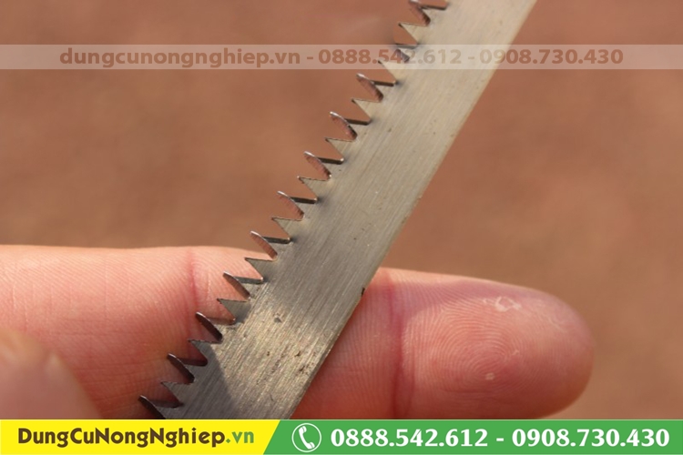 Cưa mini cưa vị trí hẹp góc khuất
