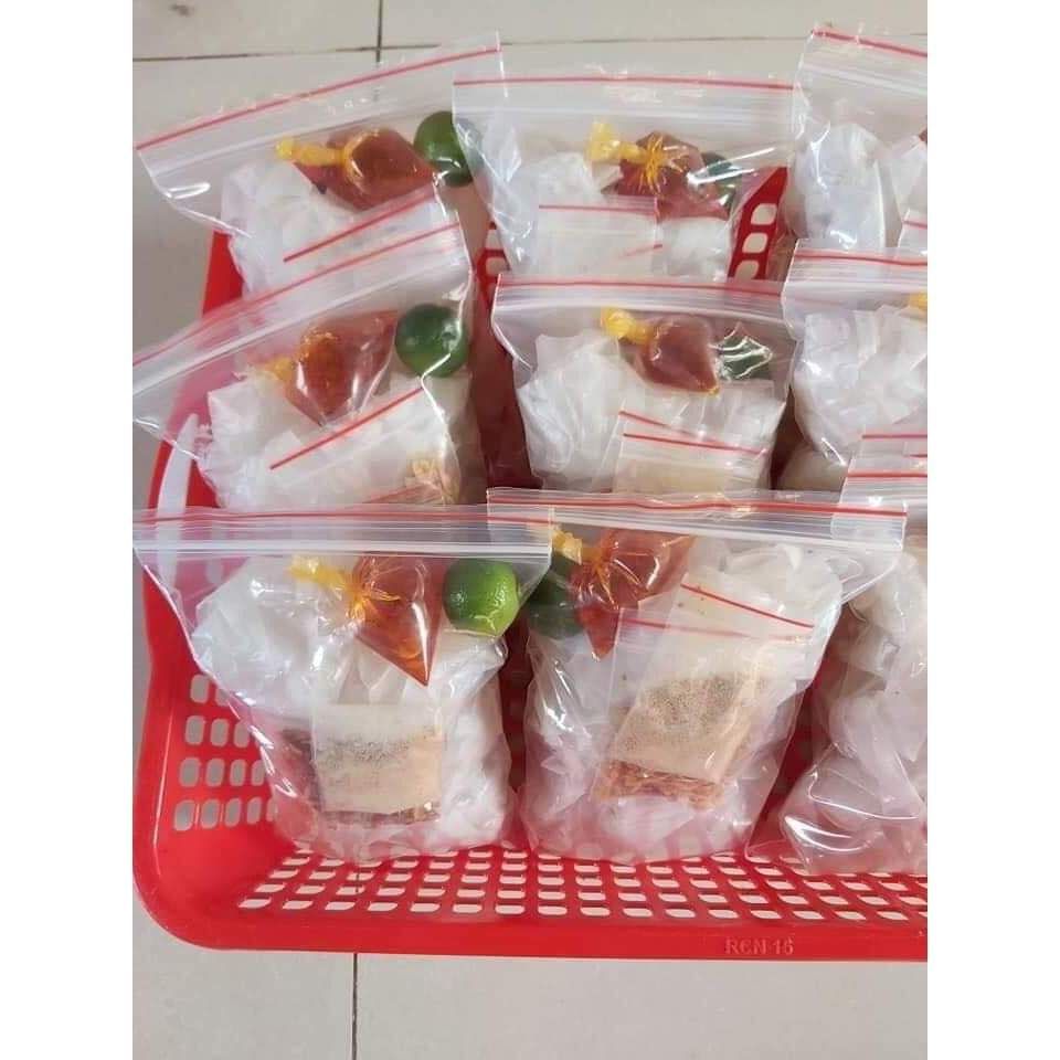 1 bịch bánh tráng trộn thập cẩm satế