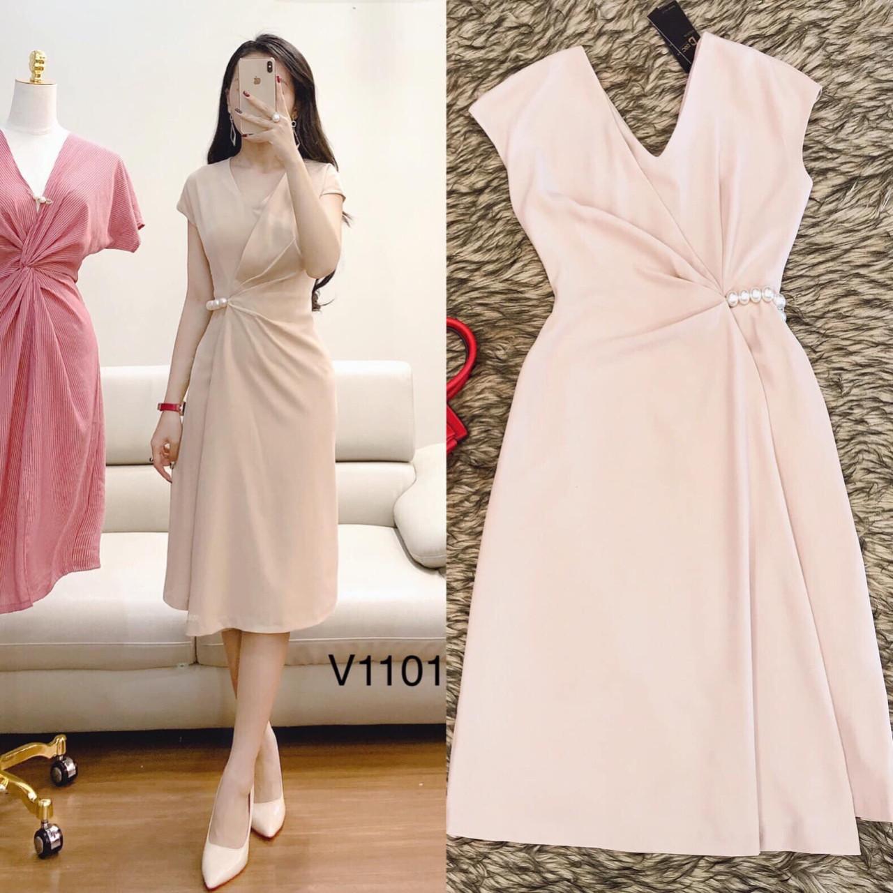 Đầm suông cộc tay đính cườm chất kate lụa màu nude
