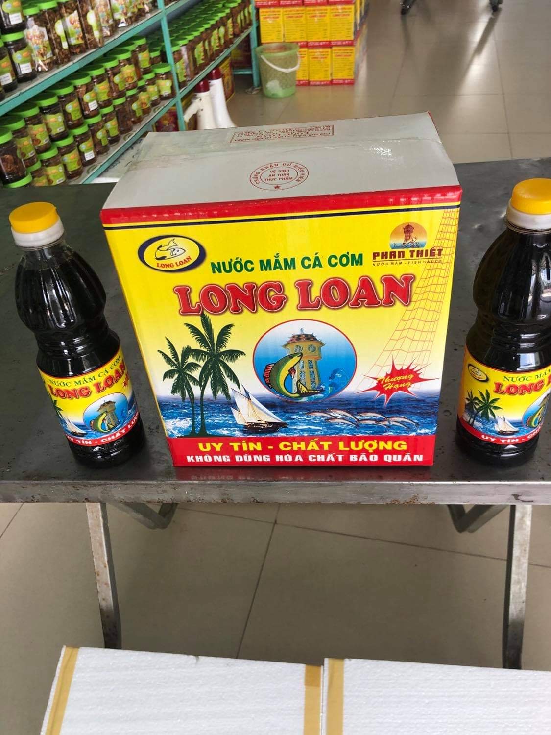 Nước mắm nhĩ cá cơm thùng tím 6 chai , 250ml (đạm: 25g/lít, 40 độ đạm)
