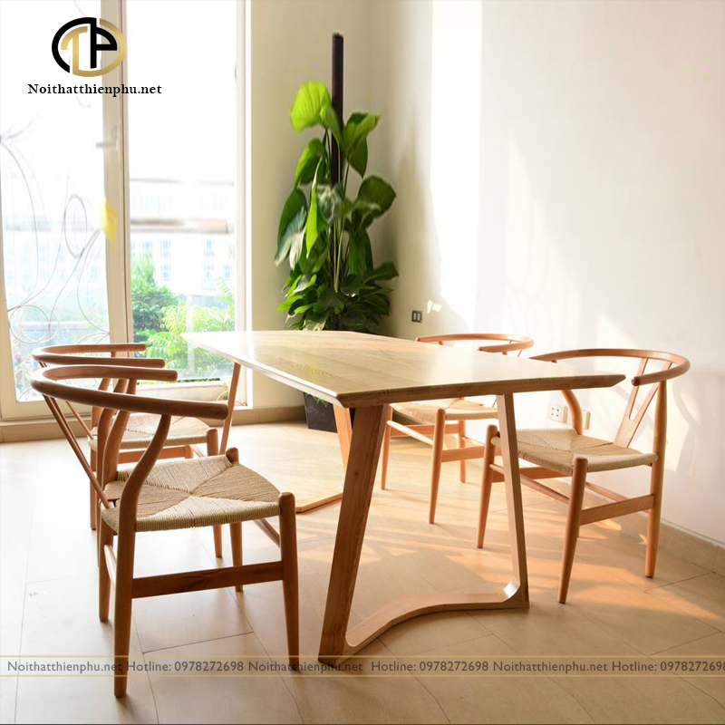 Bàn ăn 4 ghế Wishbone (Ash) Khung Gỗ Sồi (Tần bì), Màu Tự Nhiên
