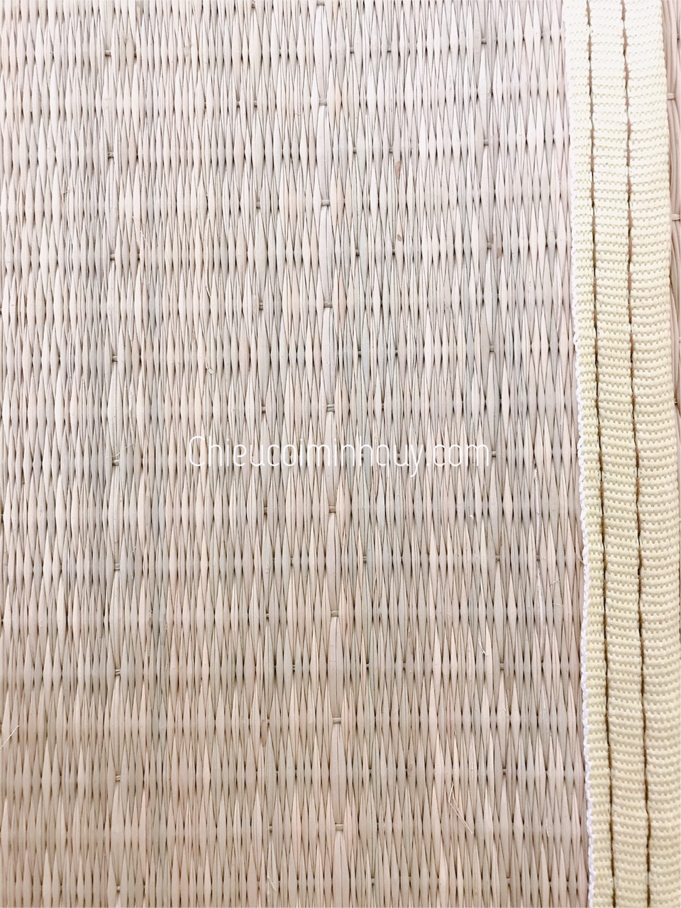 Chiếu cói cá nhân viền trắng cao cấp
