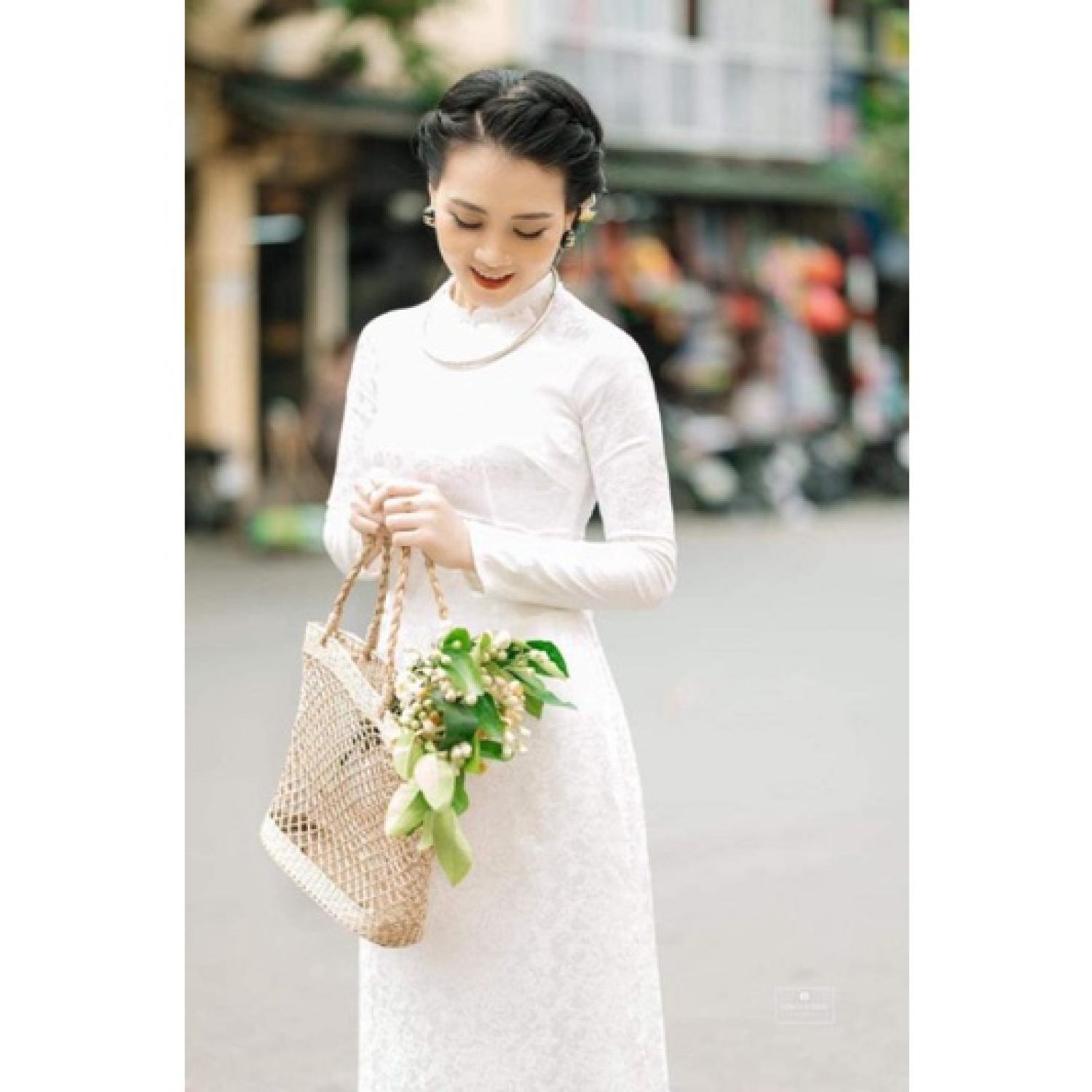áo dài gấm trắng