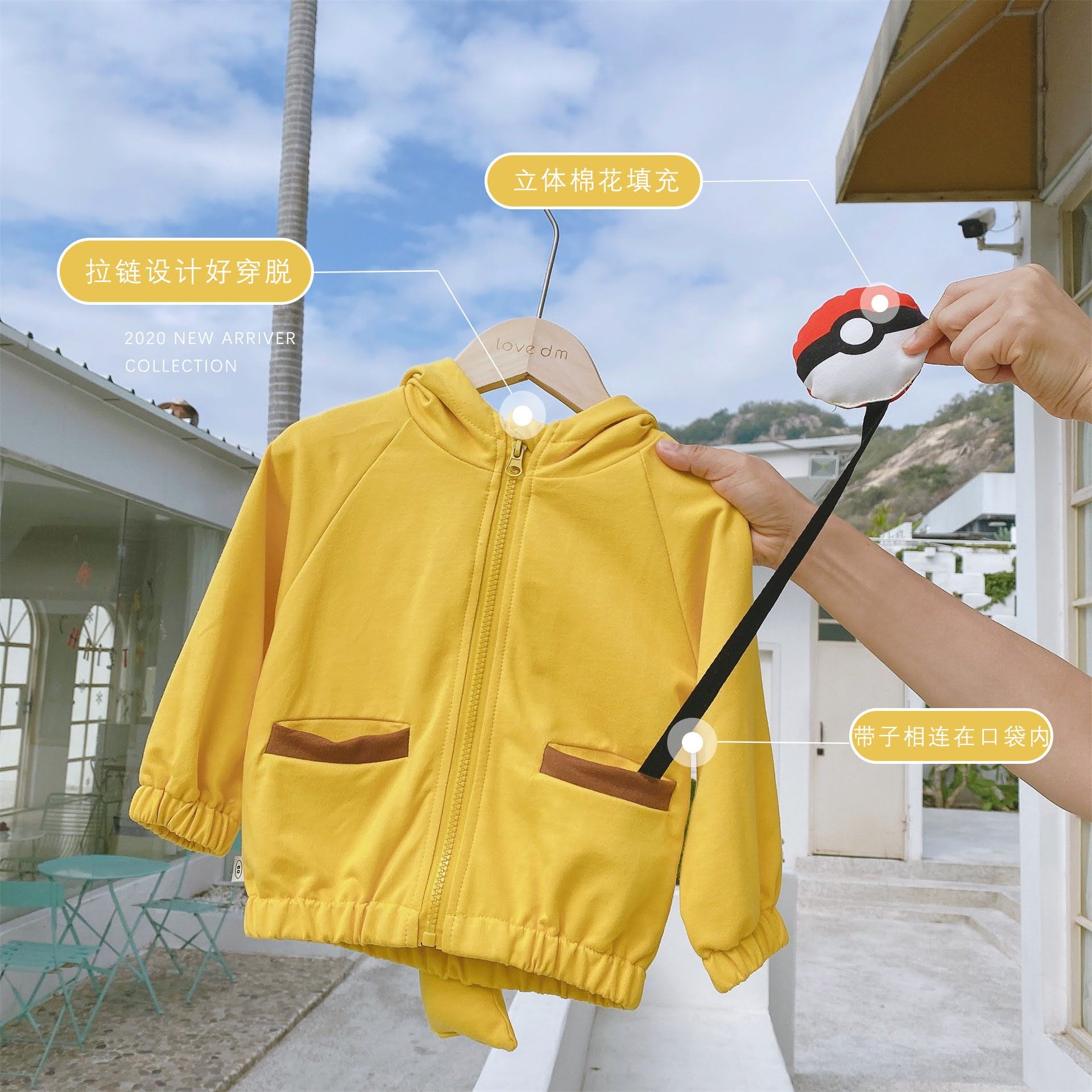 Áo khoác pikachu dành cho bé trai