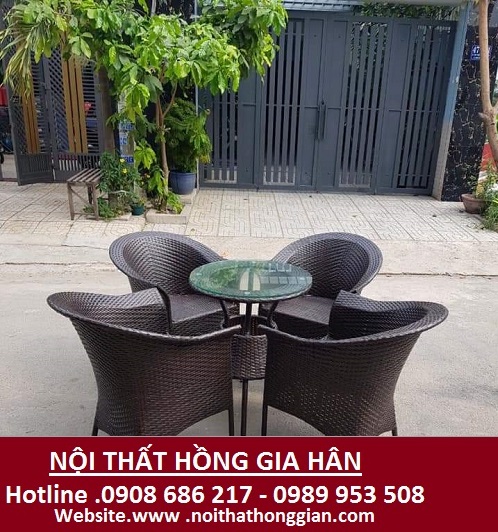 bàn ghế cafe sân vườn