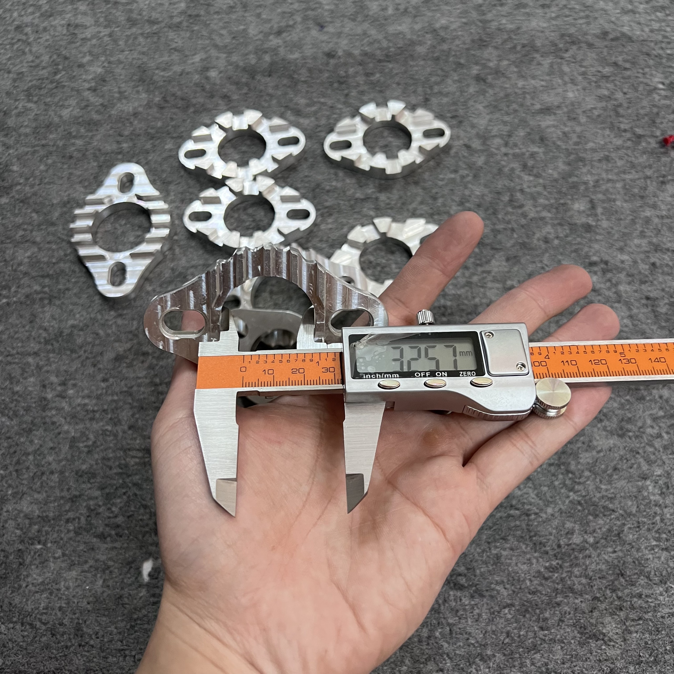 Pát cổ pô nhôm cnc, tai pô nhôm cnc gắn nhiều dòng xe