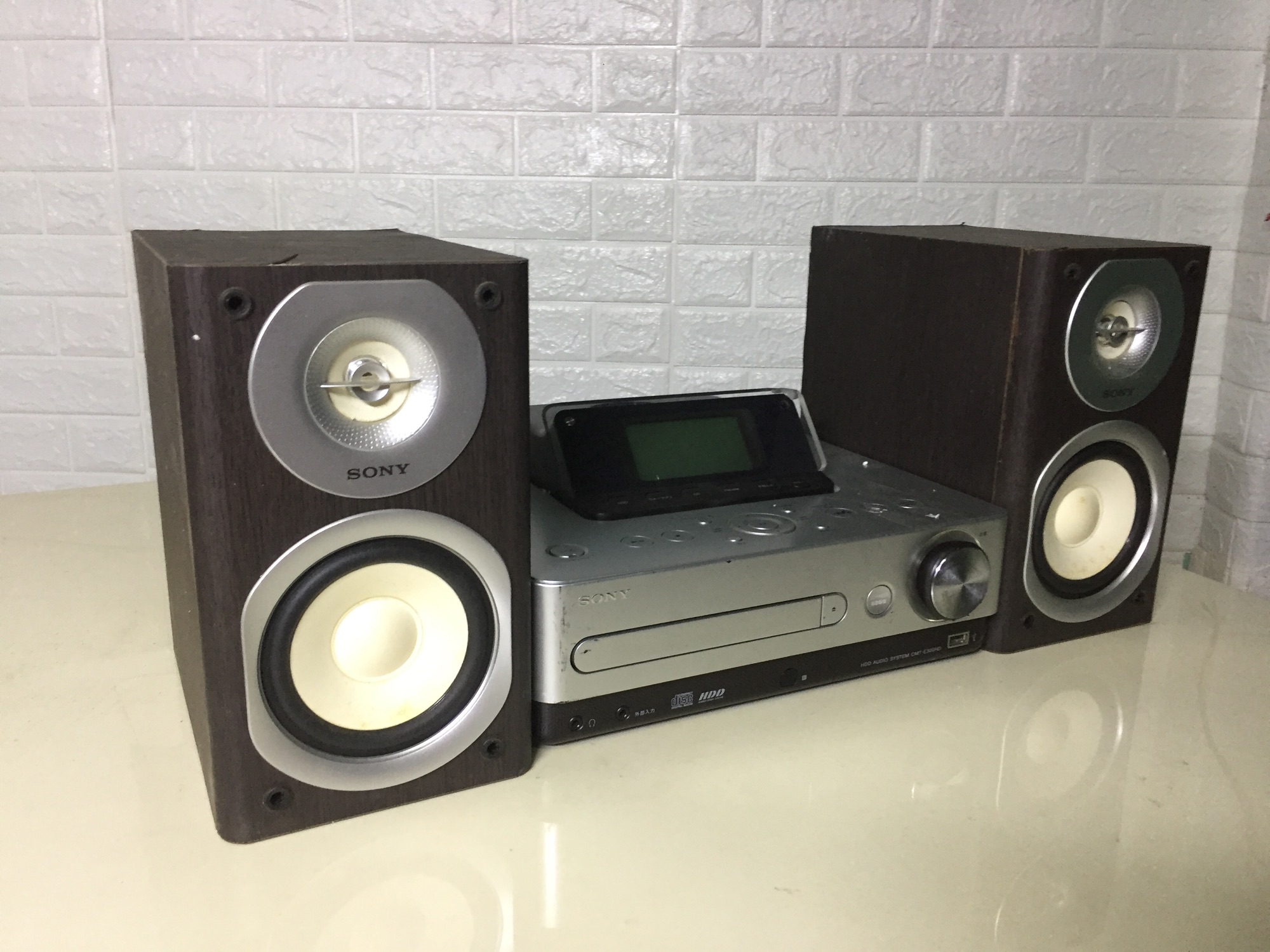 Sony E300hd