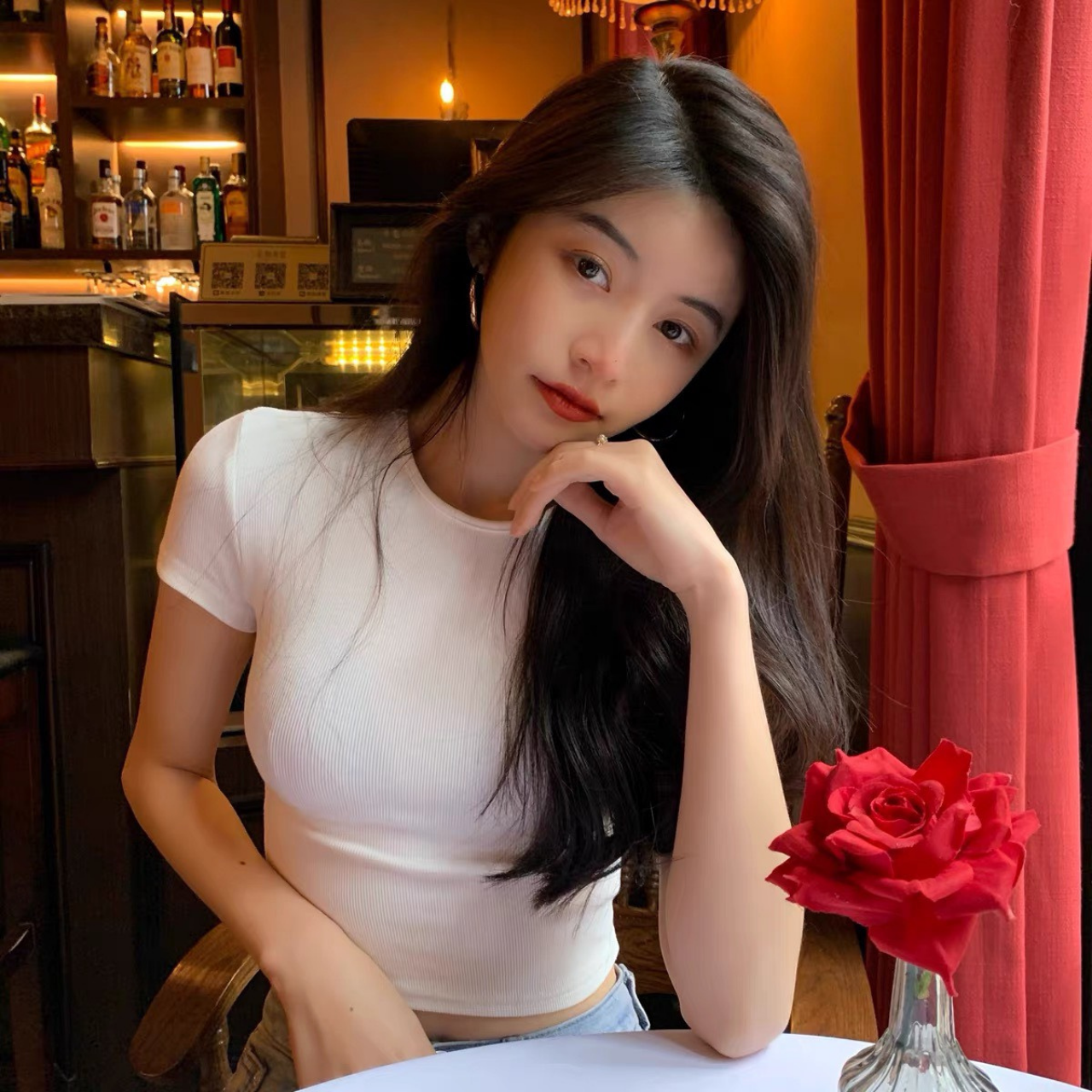 Áo thun nữ croptop tay ngắn ôm body năng động thời trang freesize 53kg