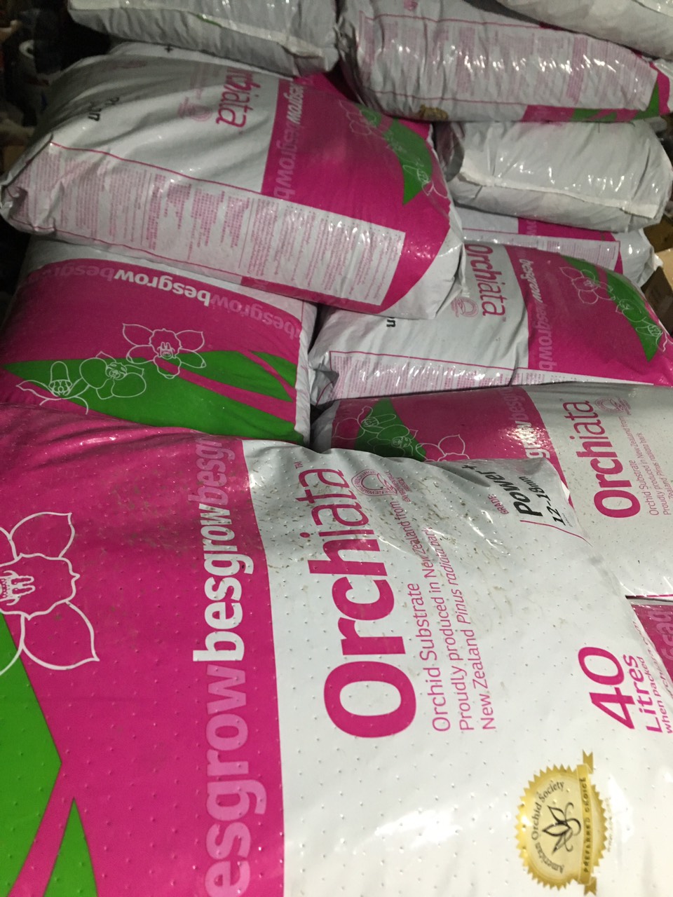 Vỏ Thông Orchiata - Nhập khẩu Newzealand các size bao 35 lít