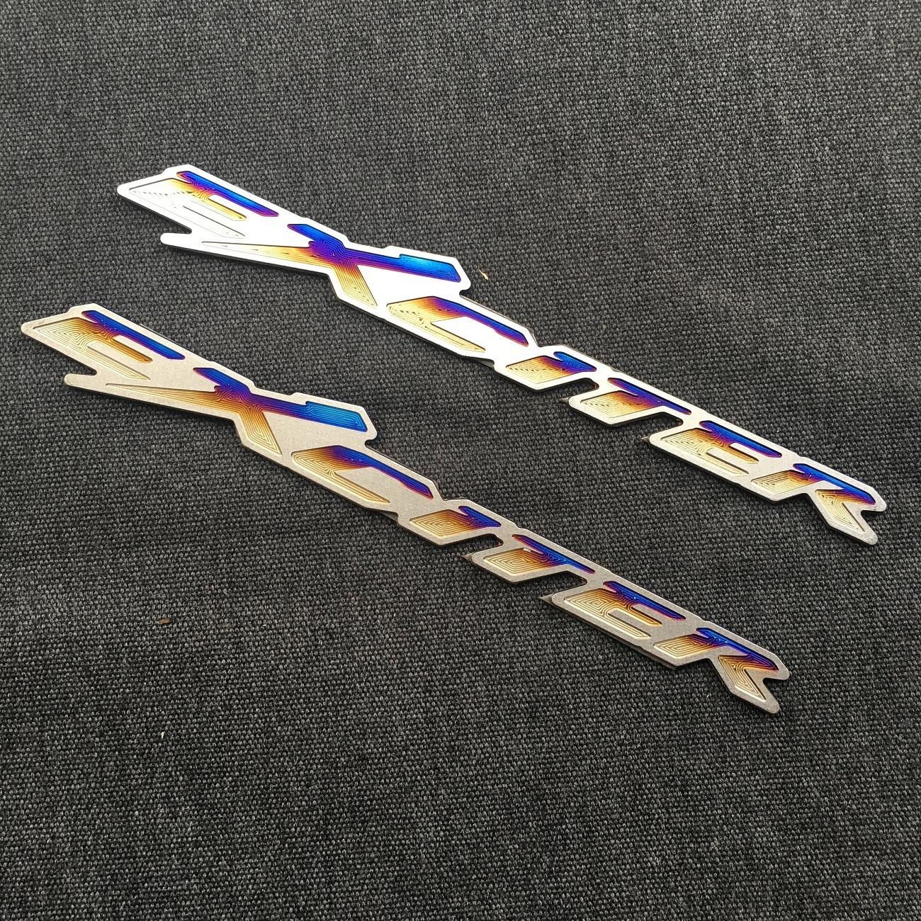 [HCM][ĐẸP NHƯ ĐIÊU THUYỀN]  CẶP CHỮ EXCITER TRANG TRÍ XE ĐỈNH CỦA ĐỈNH (TITAN 100% 2 CHỮ)