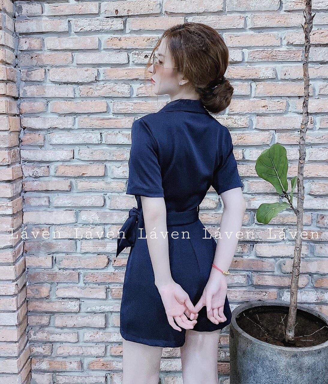 Jum Cổ Vest Cột Nơ Eo