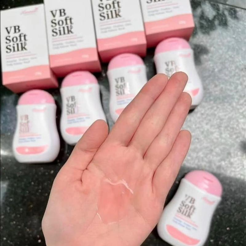 Dung Dịch Vệ Sinh Phụ Nữ Hanayuki VB Soft Silk 150g (Màu Hồng) Chính Hãng