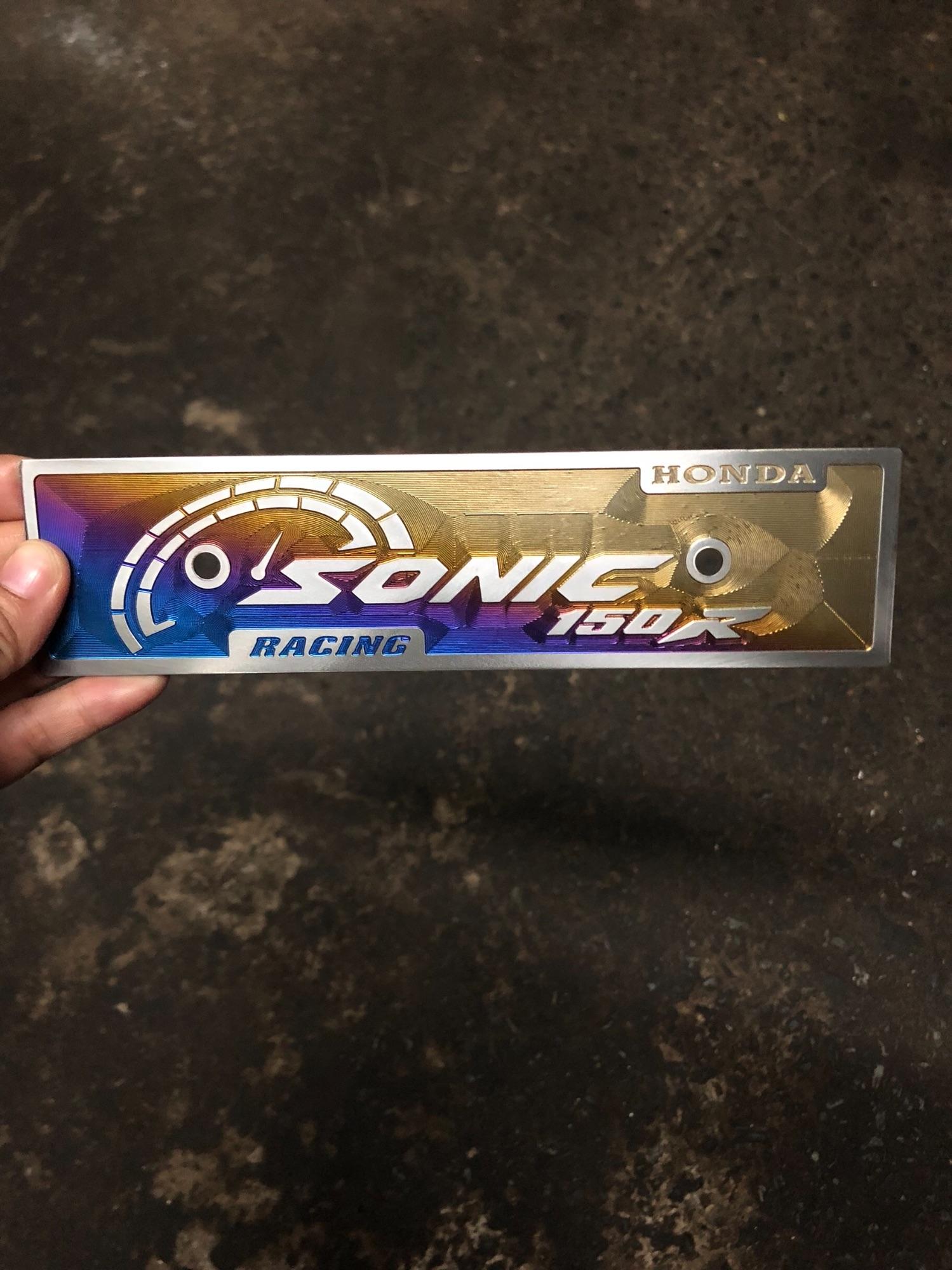 BẢN TÊN TITAN SONIC 3D CHỮ NỔI