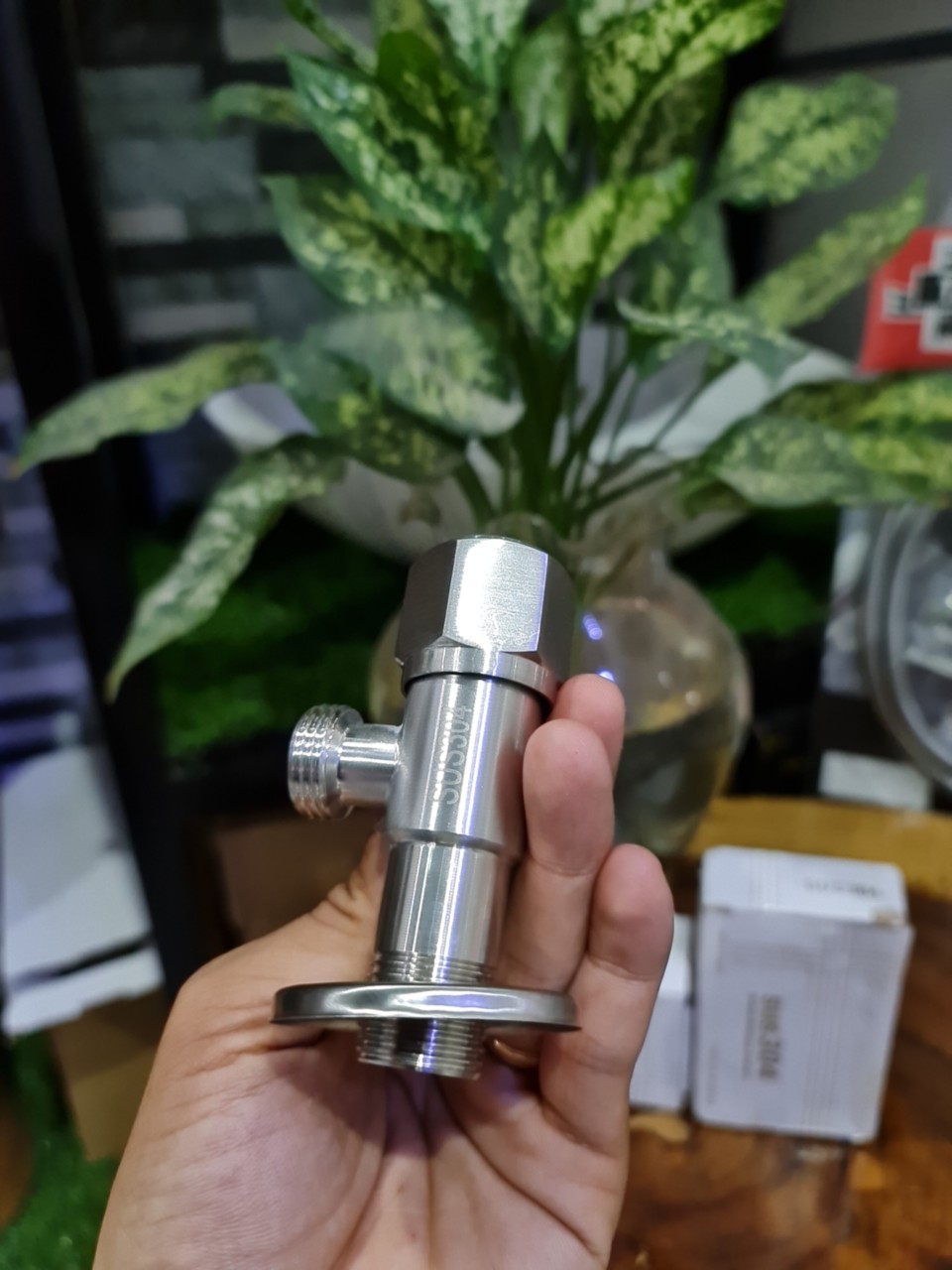 Van chia nước Van F khoá inox 304