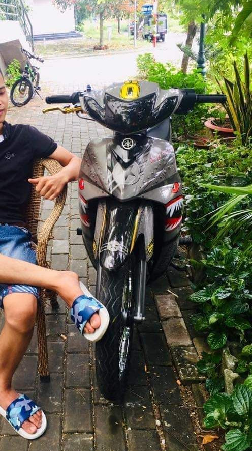 tem TRÙM xe sirius cá mập ĐEN XÁM đẹp - Tem TRÙM dán xe máy làm theo yêu cầu - tem TRÙM xe sirius rẻ và đẹp