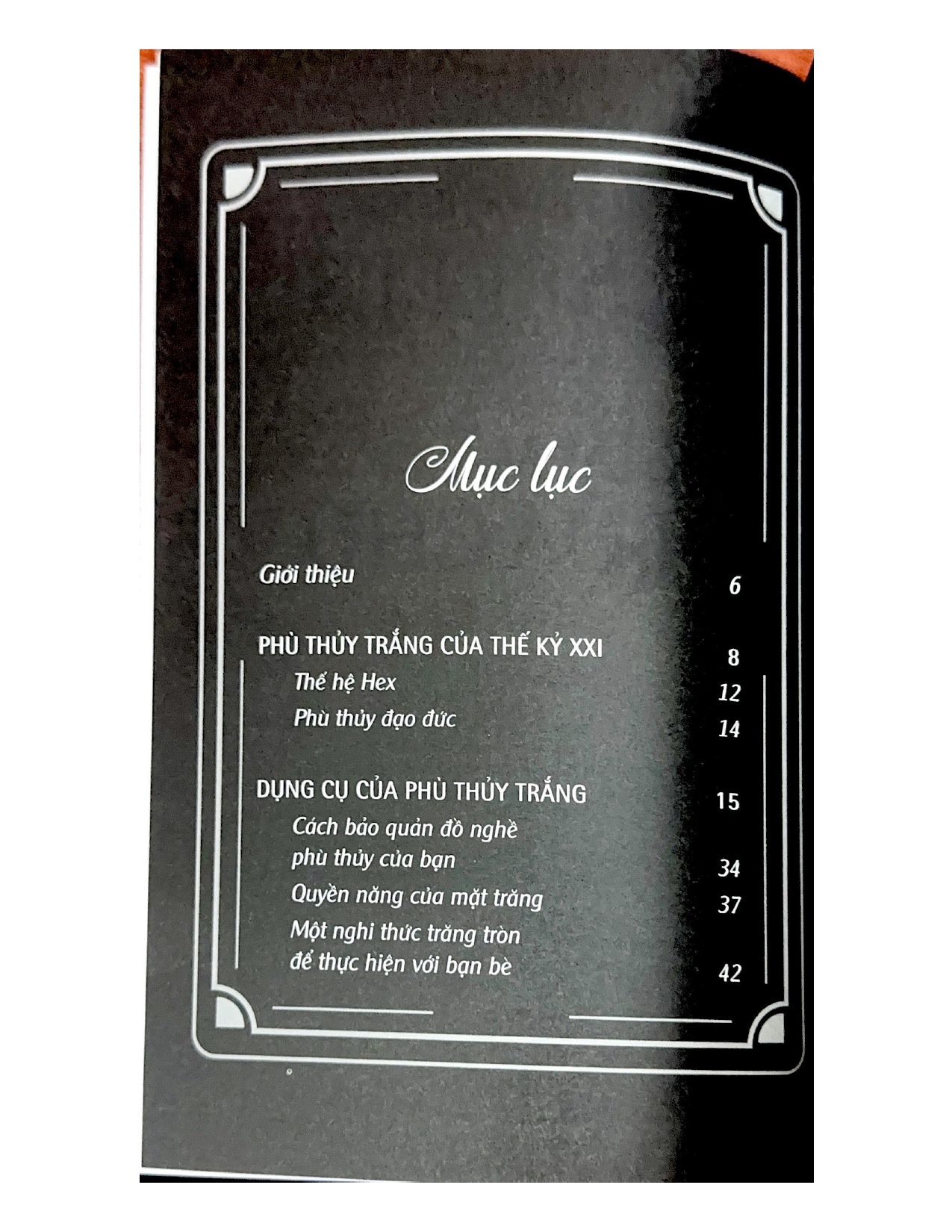 Sách - Giải Mã Bùa Chú-Vanlangbooks