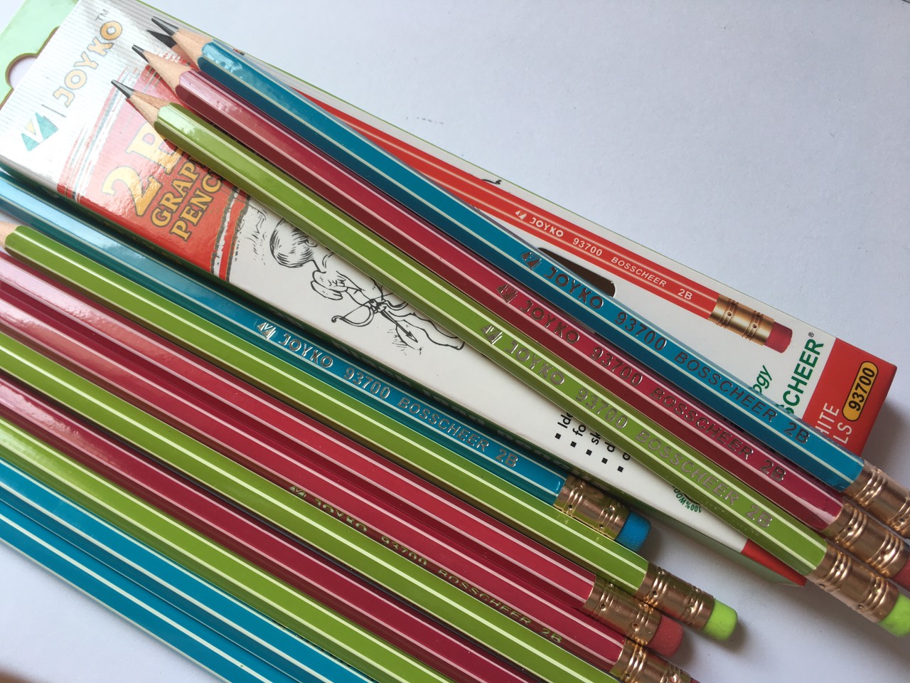 HỘP 12 CHIẾC BÚT CHÌ 2B GRAPHITE PENCILES JOYKO 93700