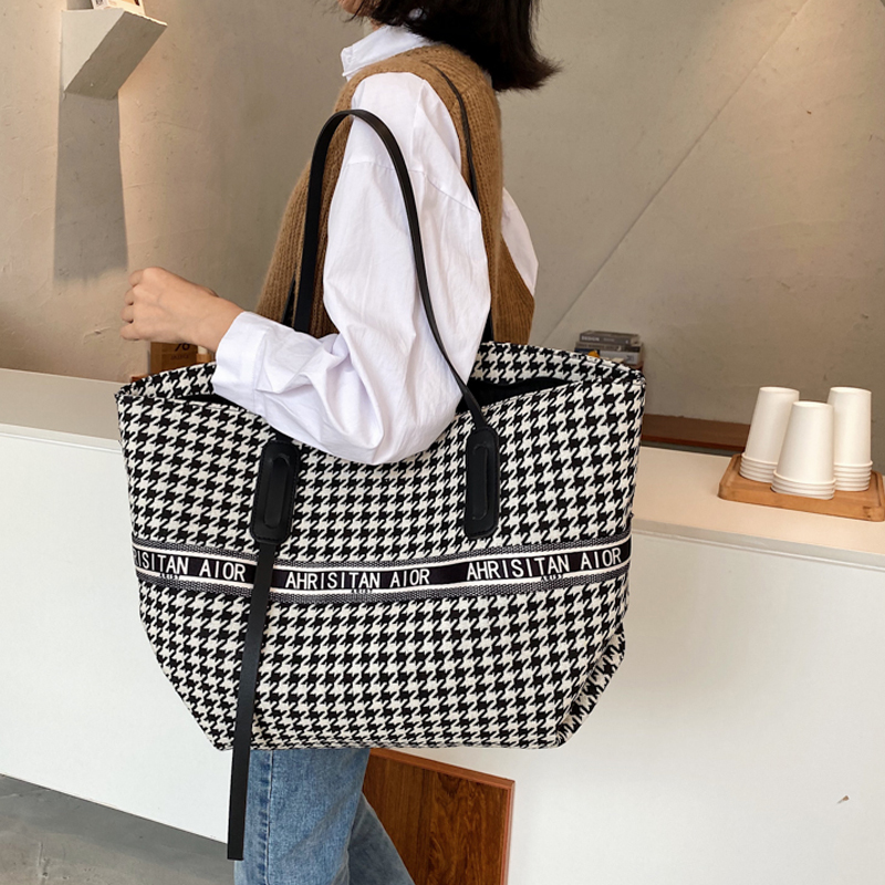 Túi xách bigsize kiểu dáng công sở