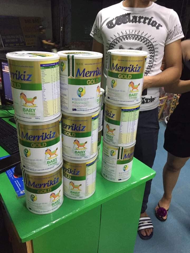 Sữa Merrikiz Gold baby 900g