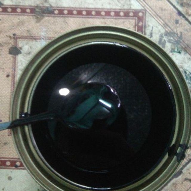Sơn đen 2k tự bóng