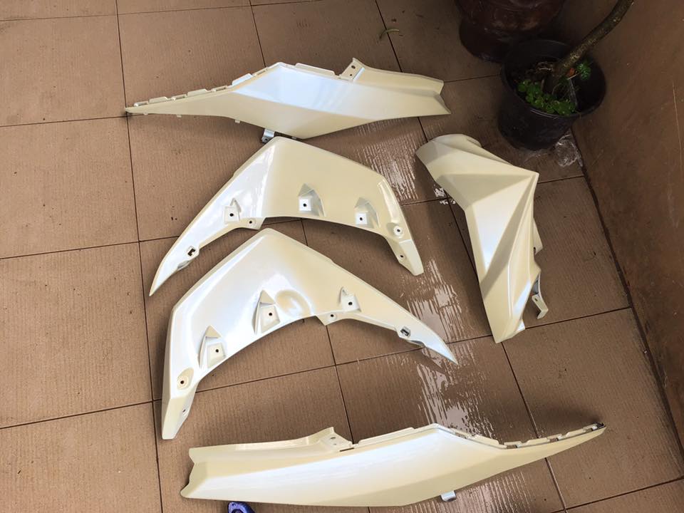 Sơn Samurai sơn xịt xe máy H231* MÀU TRẮNG ÁNH XANH