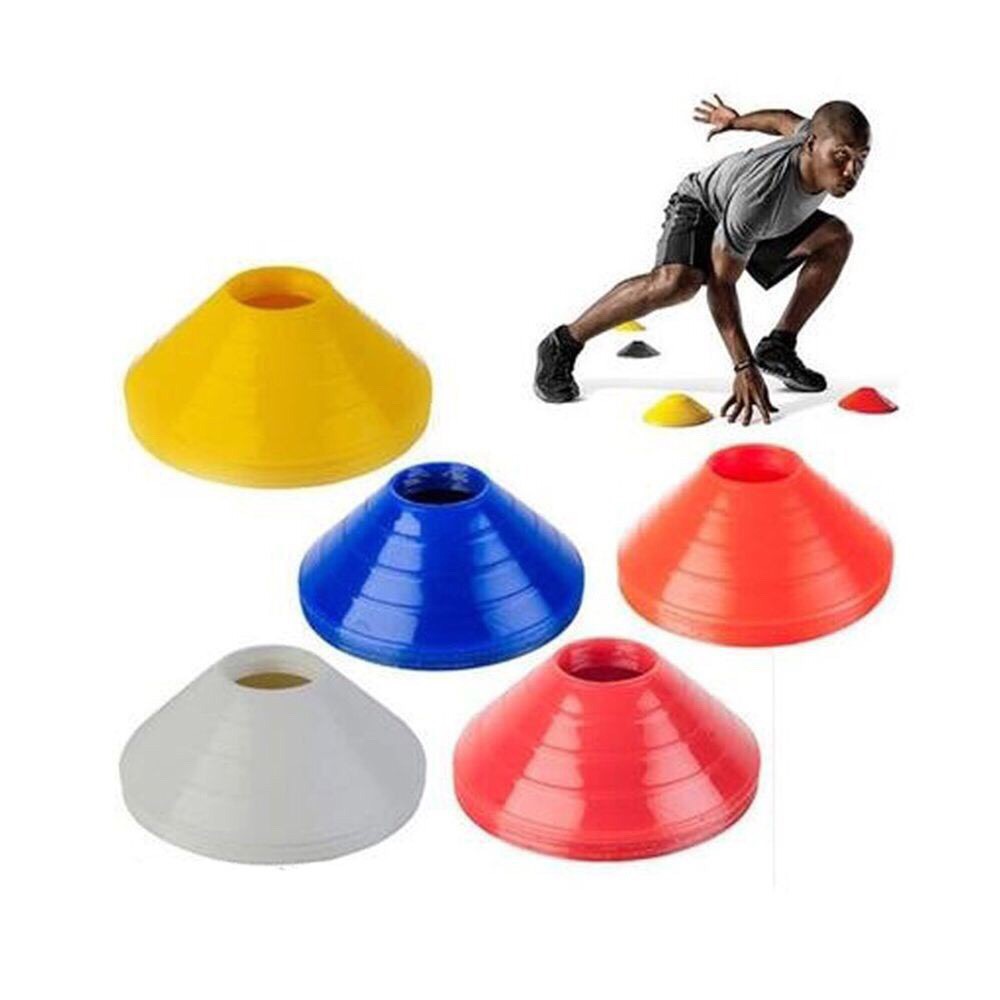 Sỉ: Mắc Cơ Tập Bóng Đá