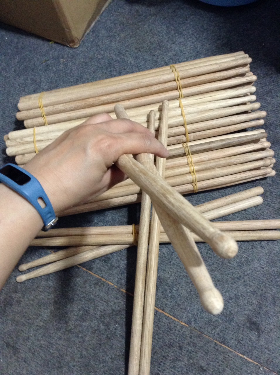 1 CẶP DÙI TRỐNG ULTRA FORCE
