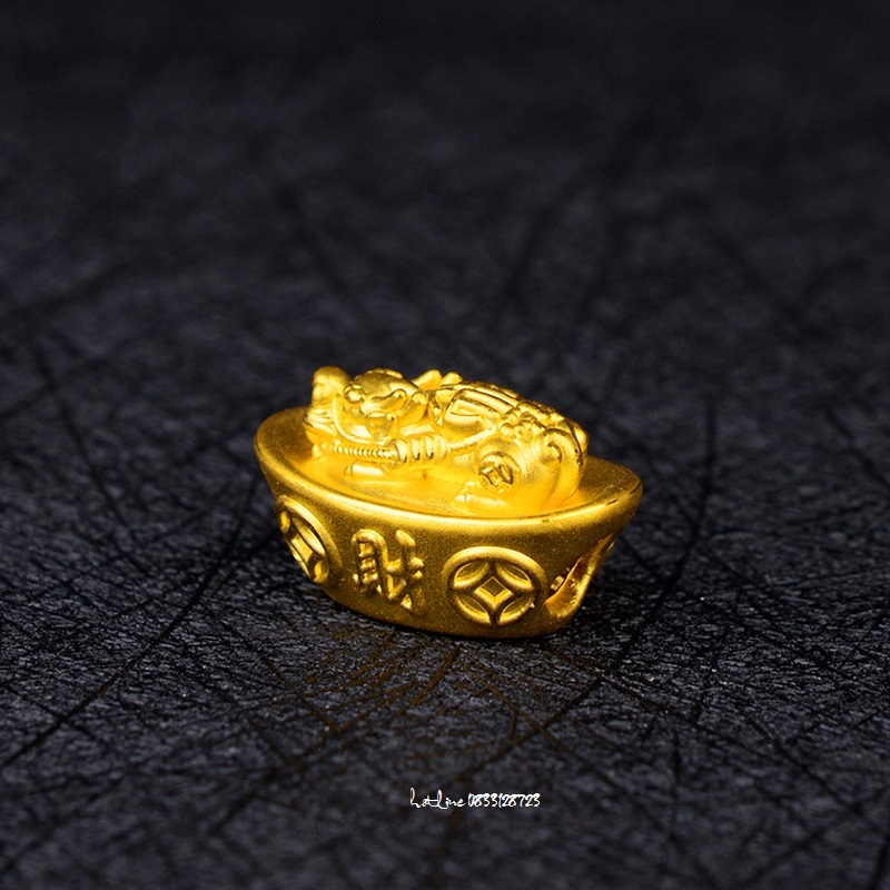 Charm Tỳ hưu ôm thỏi