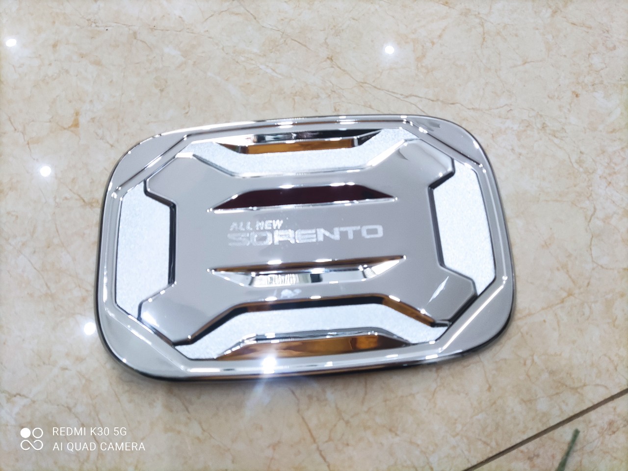 Ốp Nắp Bình Xăng Xe Kia Sorento 2021 2022 2023mạ crom cao cấp Giúp Chống Xước, Làm Đẹp Xe, Có Sẵn Keo Dính 2 Mặt, Lắp Đặt Dễ Dàng Tại Nhà