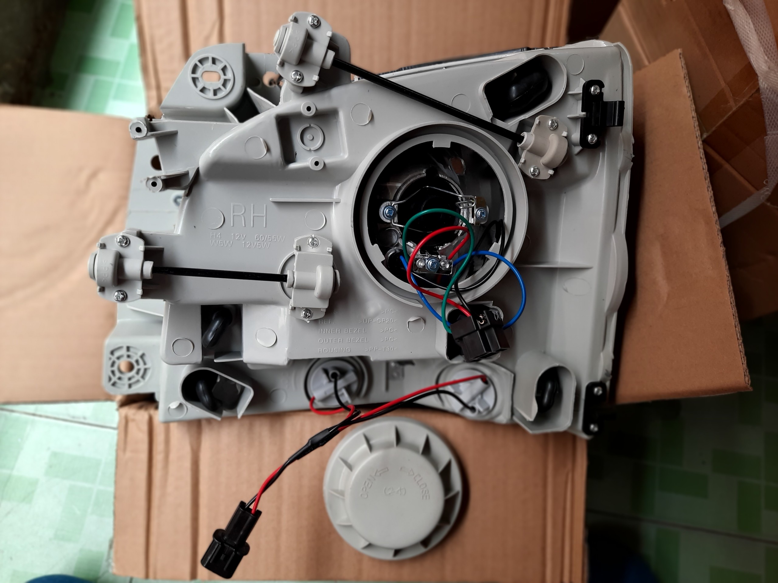 ĐÈN PHA XE TẢI KIA K125/K190/K2700