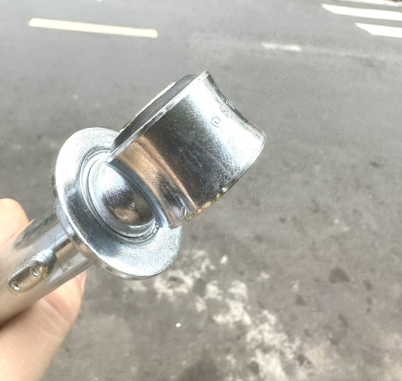 TY PHUỘC SAU XE DREAM