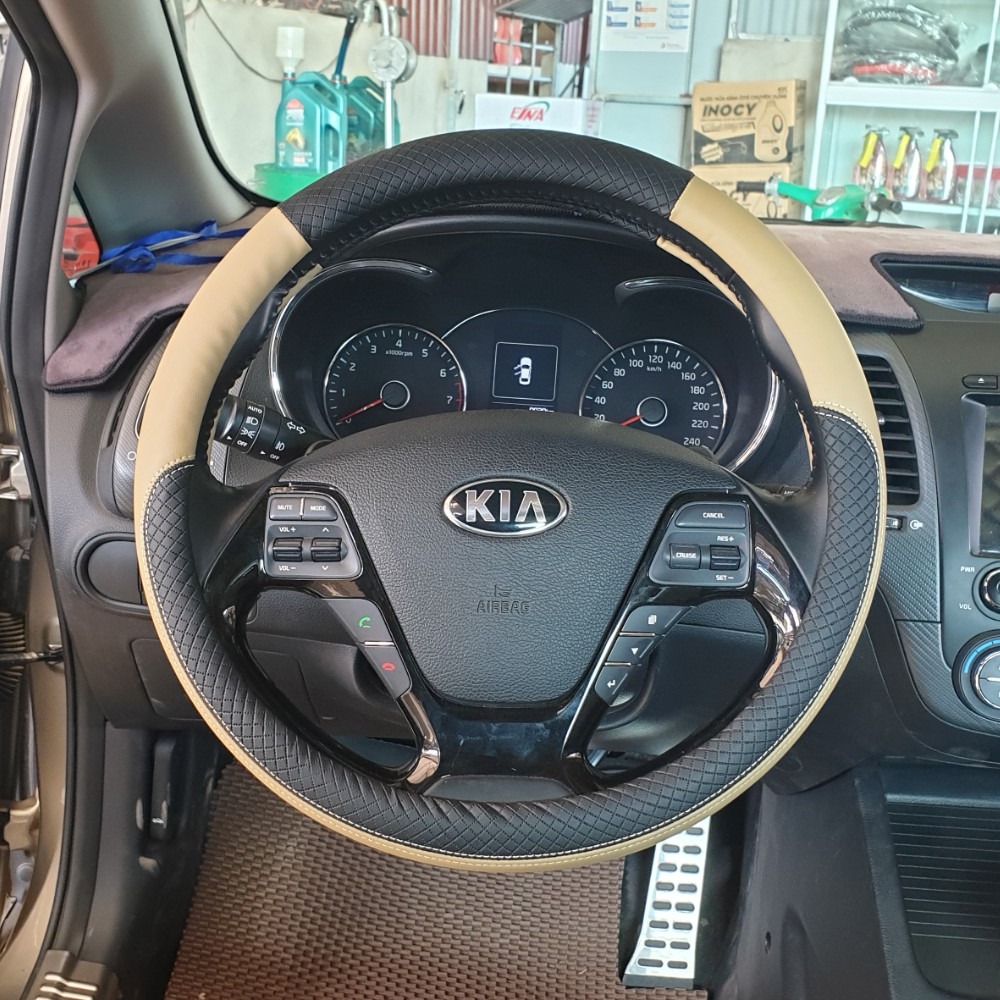 Bọc vô lăng KIA Morning, Cerato, K3, Seltos, Sedona, Sorento, Soluto, chất liệu dày dặn, nhiều mẫu đẹp