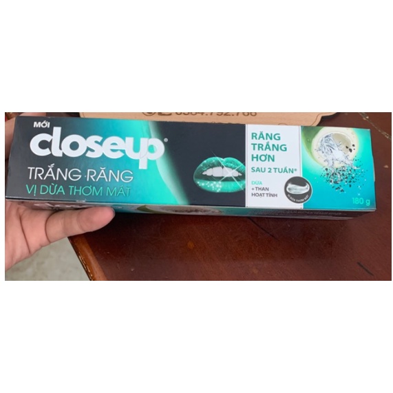 Kem Đánh Răng Closeup Vị Dừa 180g.