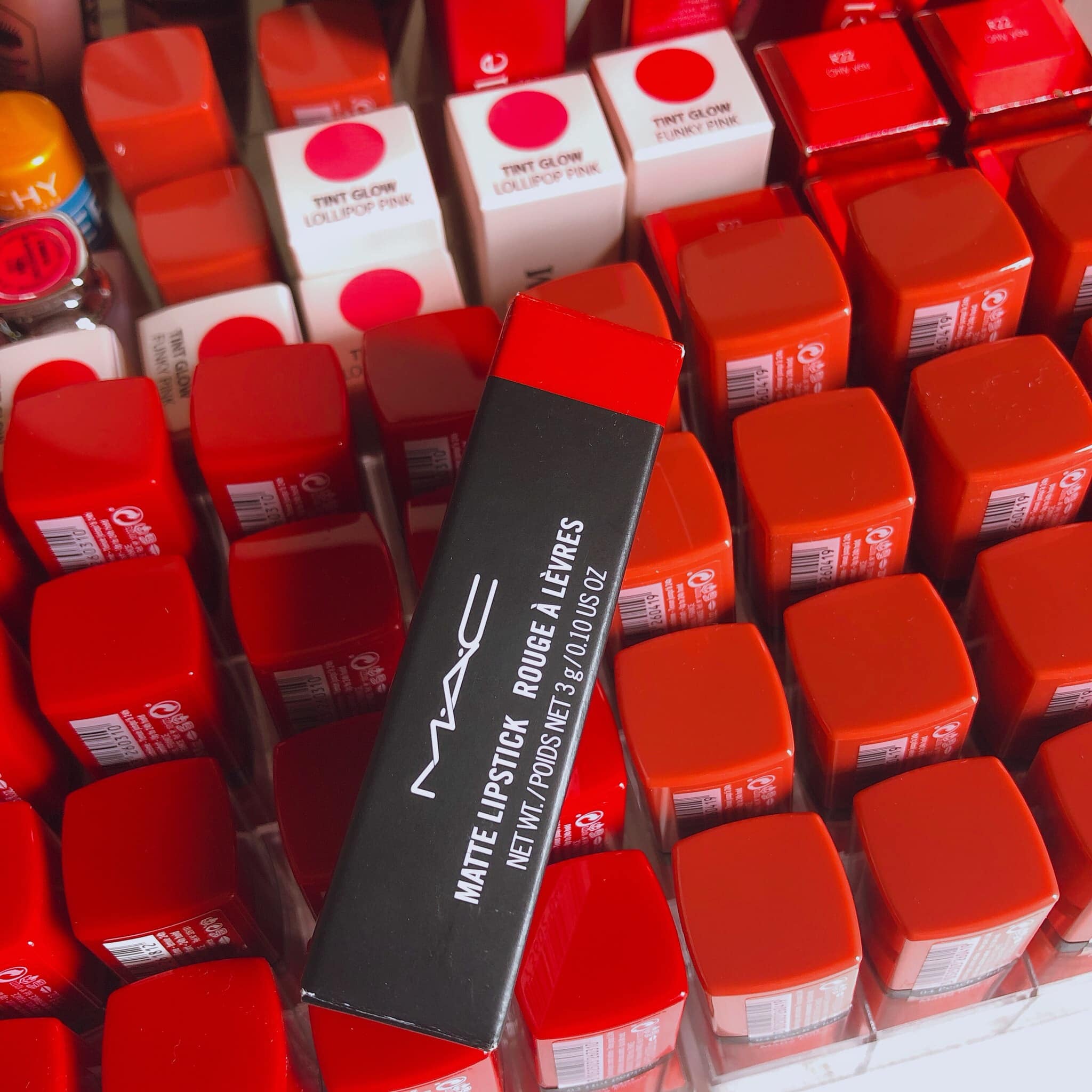 Son thỏi lì MAC - #Ruby_Woo Matte Lipstick