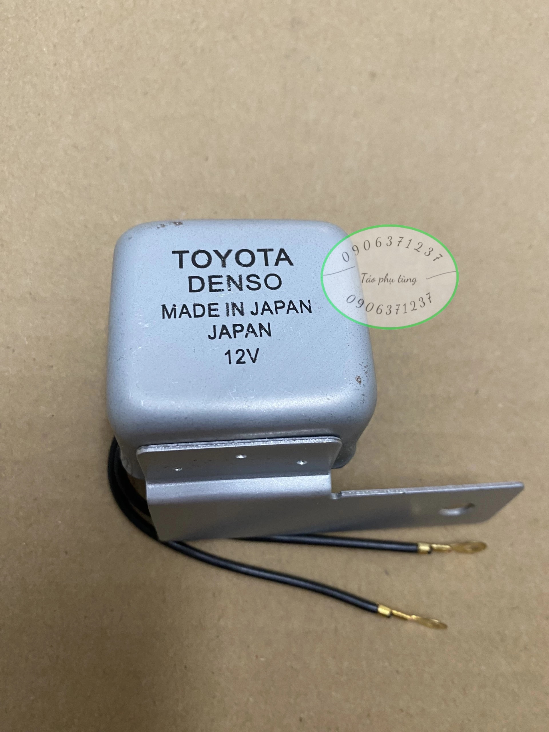 Cục kêu xi nhan ting tong Denso Toyota loại 1