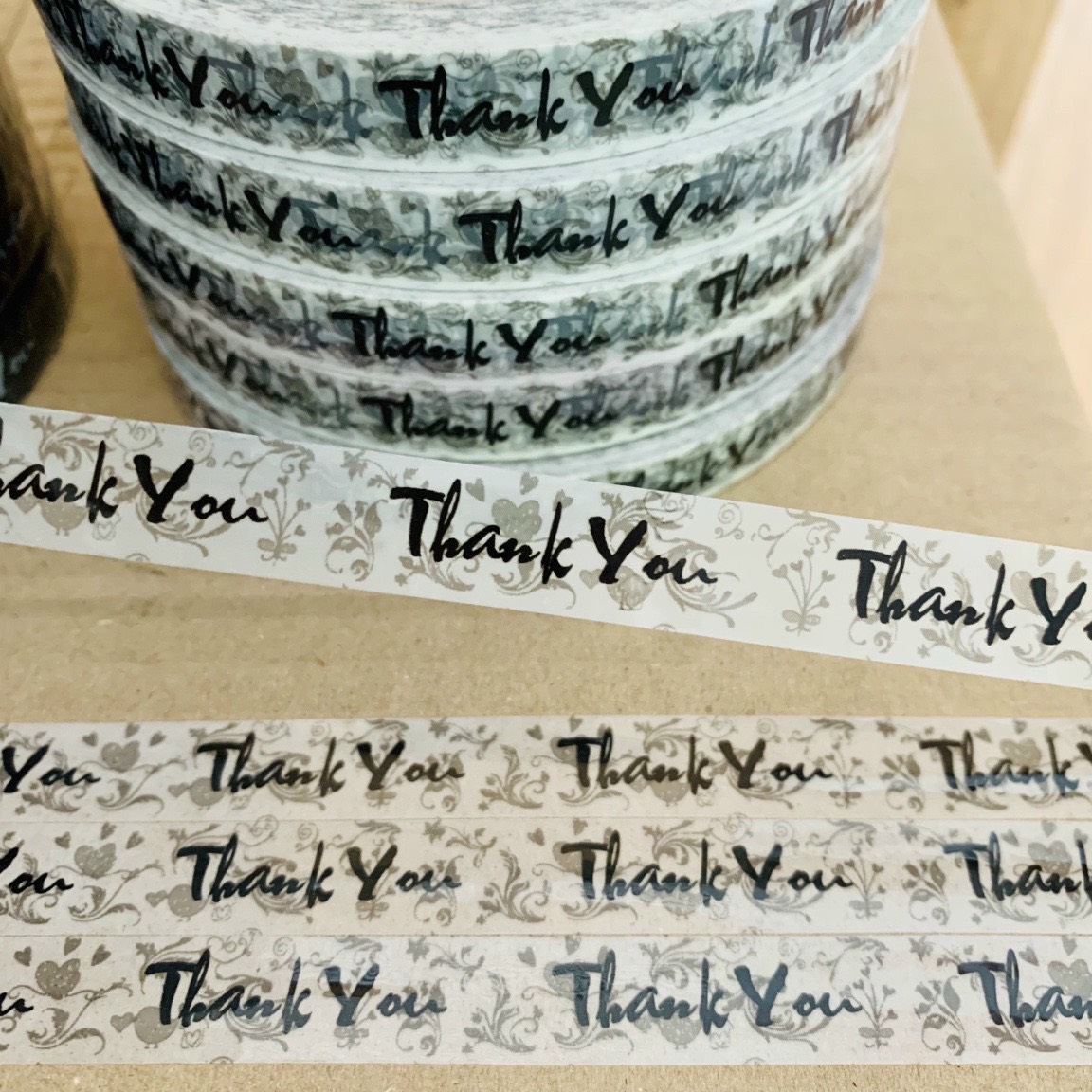 Cuộn băng keo thank you dán ly cafe - nắp hộp ajh444