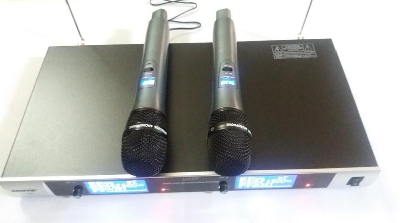 Micro không dây shure U980 loại 1