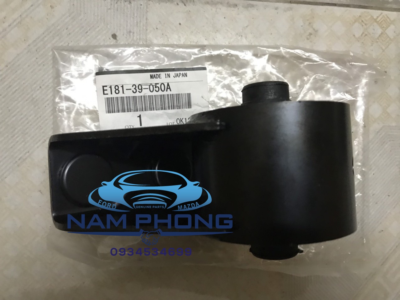 CHÂN MÁY TRƯỚC ESCAPE 2.3 (CHÂN KÉT NƯỚC) E18139050A