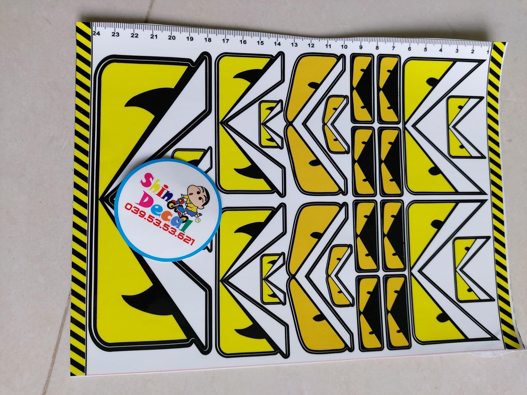 Tem Logo Mắt trọn bộ Kích Thước 18x25cm.