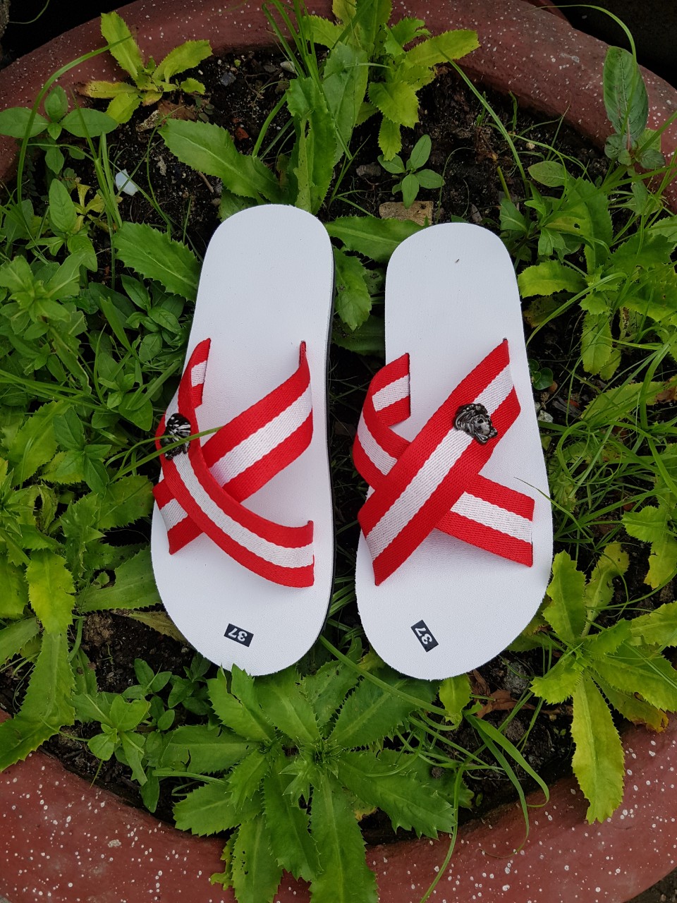 Dép quai chéo nam nữ ( đế trắng quai dù trắng đỏ ) size từ 34 đến 44